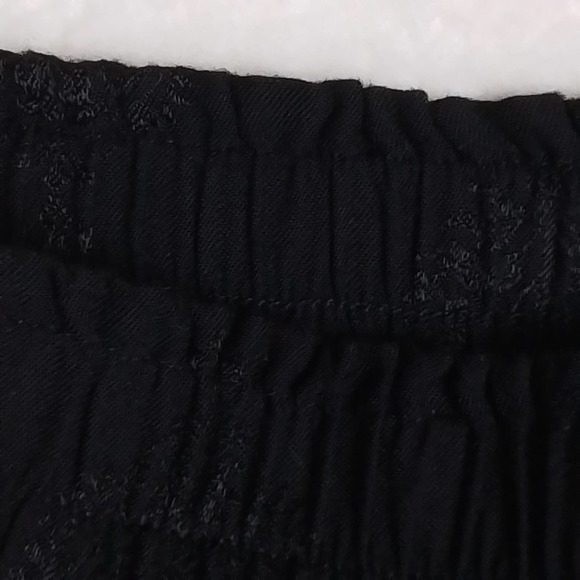 Loft Lined Mini Skirt Size Medium in Black‎ w/ Damask Style Print - Picture 9 of 11